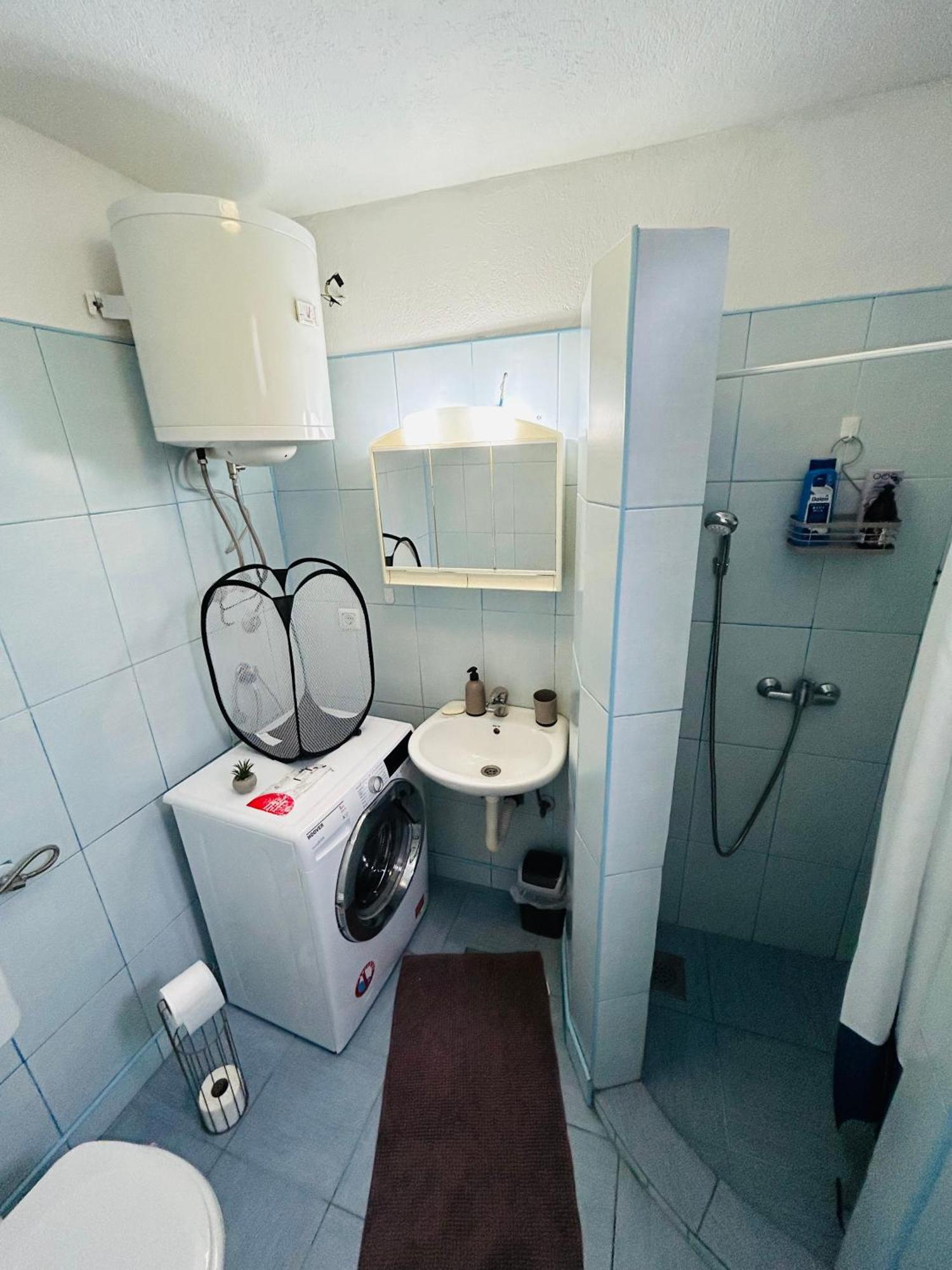 Apartmani Star トゥズラ エクステリア 写真