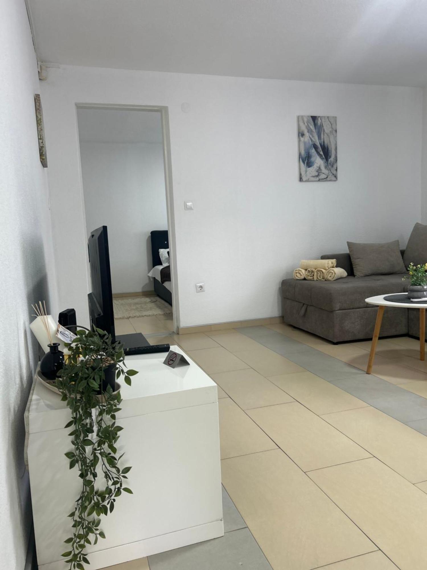 Apartmani Star トゥズラ エクステリア 写真